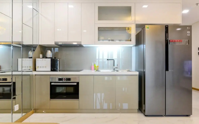 Somi Luxstay Landmark 81