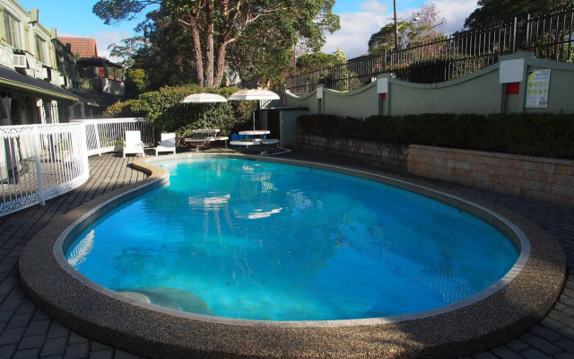 The Ascot Motel