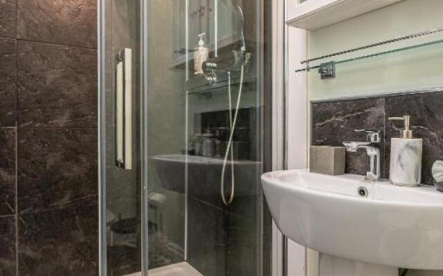 1 Bed Central Garden Apartment