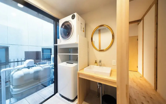 Fukuoka Guesthouse CAMP