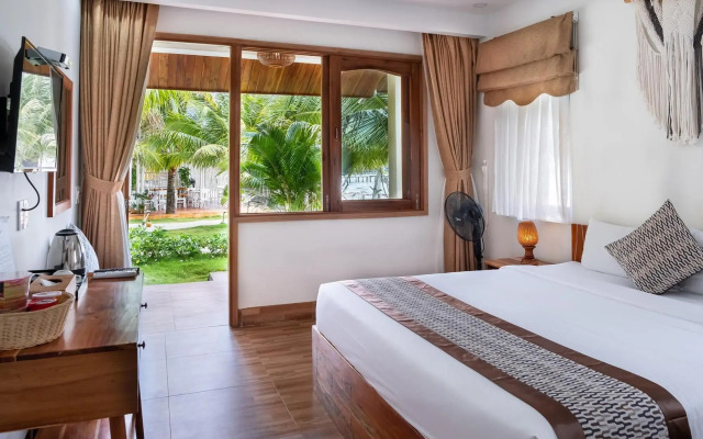 Naomi Resort