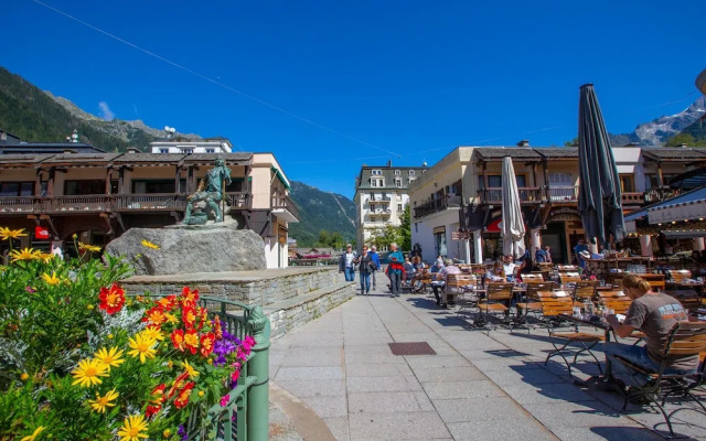 Vallorcine Loriaz 35 ski in ski out