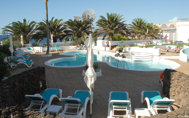 Neptuno Apartments