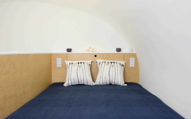 Cioppino Apartment