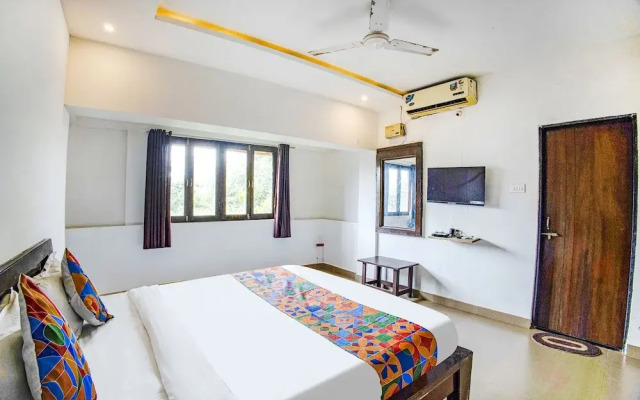 Fabhotel Comfort Stays