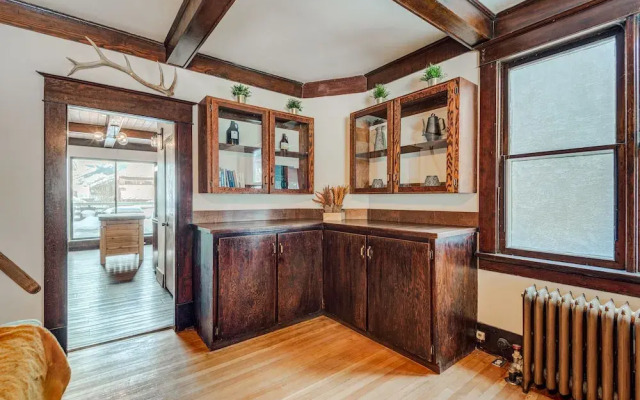 Rocky Mountain Bed & Breakfast