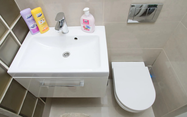 Goodnight Warsaw Apartments