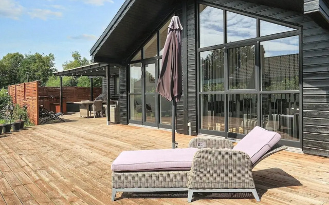 8 Person Holiday Home in Hals-by Traum