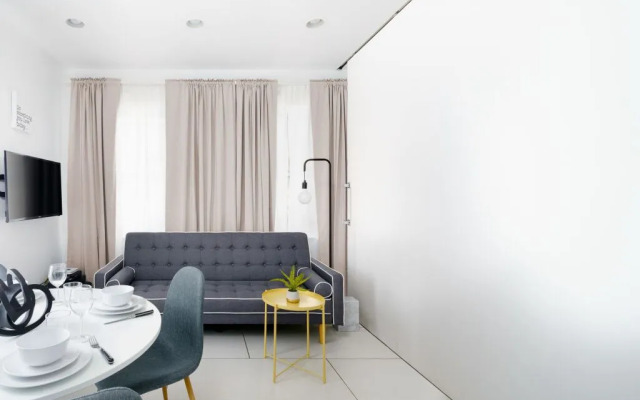 United Nations Suites