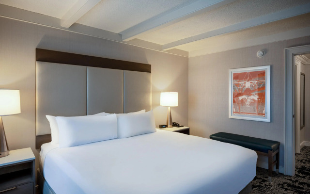 Crowne Plaza Albany - The Desmond Hotel by IHG