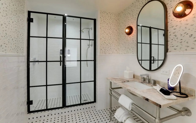 Trilogy Hotel Montgomery, Autograph Collection