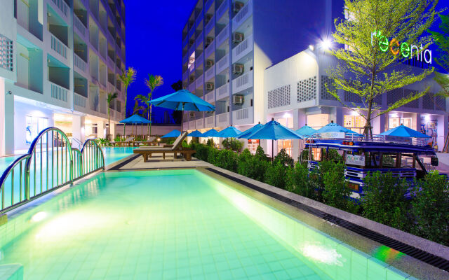 Recenta Suite Phuket Suanluang