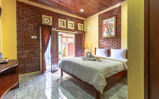 The GARUDA villa & Restaurant – Guest Rooms – Sukasada