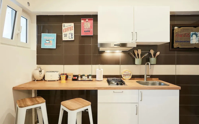 Vicky s Luxury Guesthouse by Napoliapartments