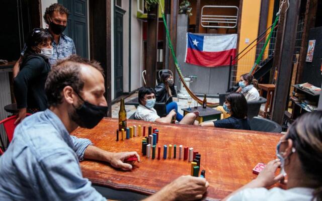 Maki Hostels & Suites Valparaiso