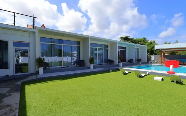 PÀRIS Honeymoon Suite
