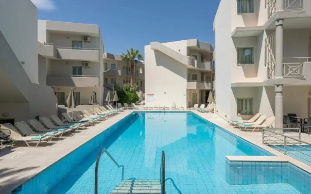 Kalamaki Property Summer Beach Hotel