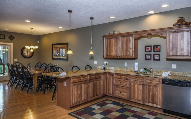 Breathe Easy 5 Bedroom Townhome