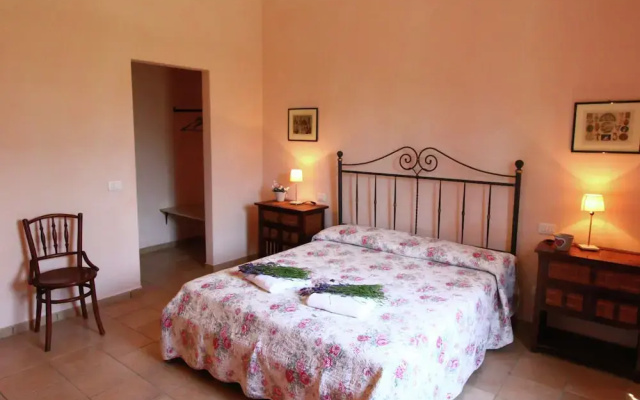 Farmhouse Montalto Near Sandy Beaches