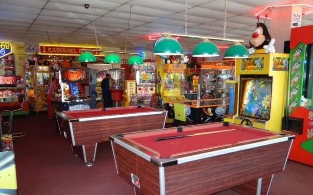 Bermuda Holiday Park, Hemsby, Near to Yarmouth