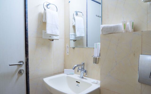 Iris Suites