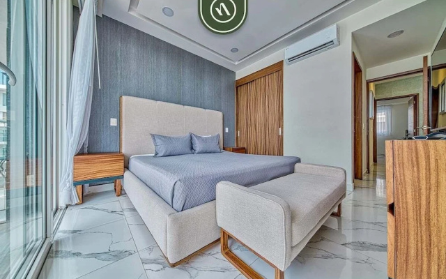 2BR Condo With Private Balcony - Padel Court