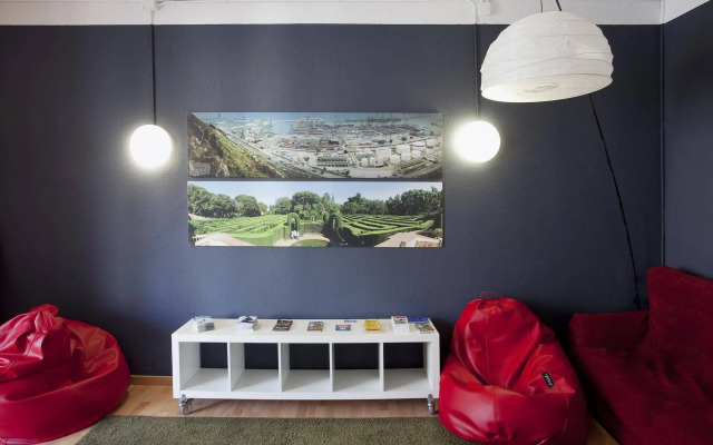 Sant Jordi Hostel Alberg
