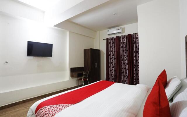 OYO 40002 Hotel The Rejoice