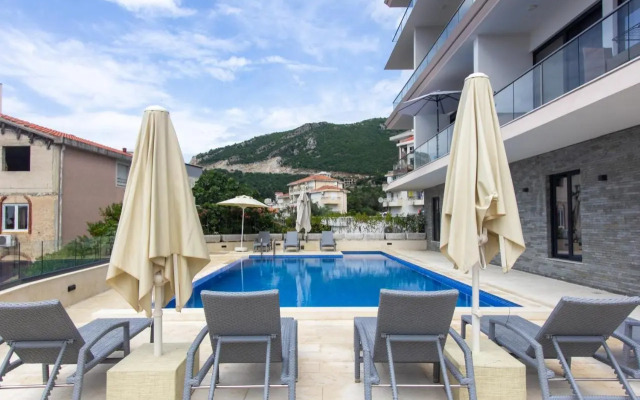 Elia Suites