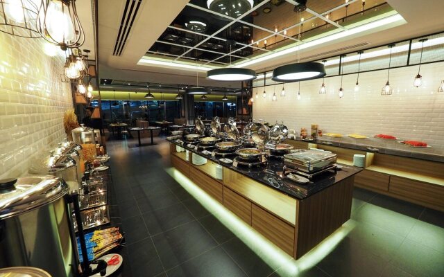 130 Hotel & Residence