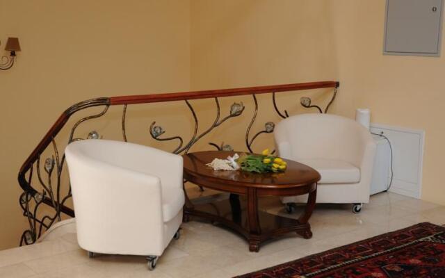 Hotel Parnas Old Town