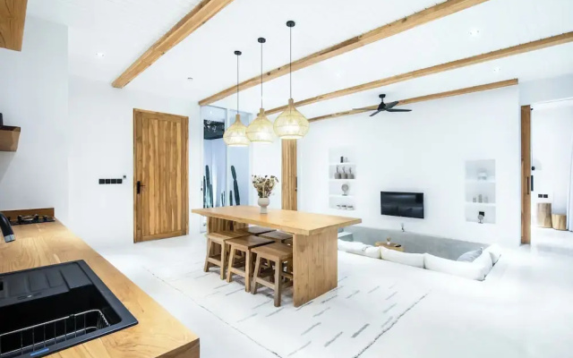 ULU 5 ·2br Villa