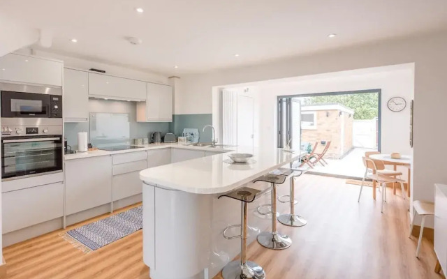 4 Sea View Walk, Pakefield