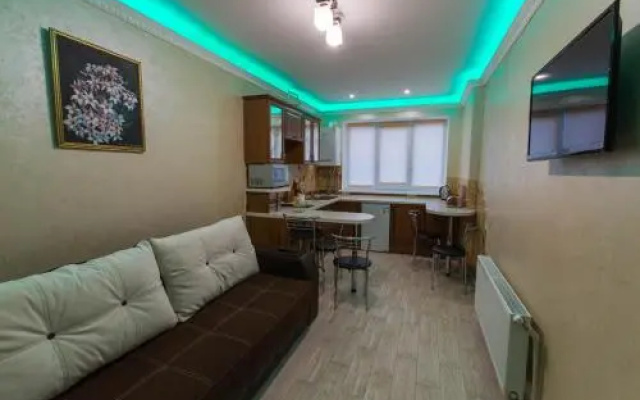 Modern apartment on Akademika Sakharova 27a