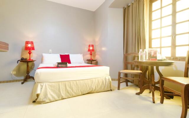 RedDoorz Plus @ Calle Crisologo Vigan