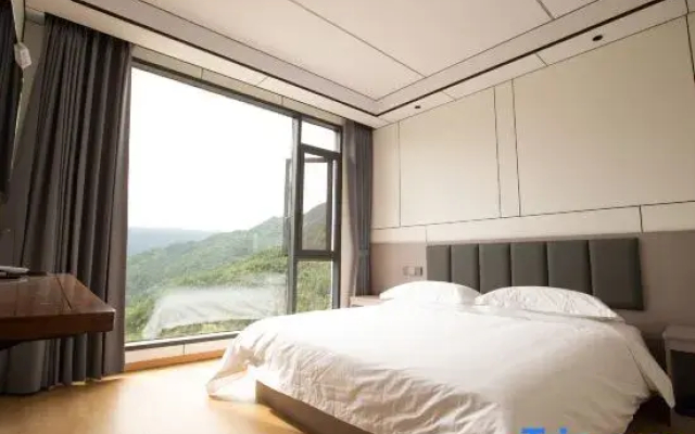 Sanqingshan Jiayuan Riverside Villa