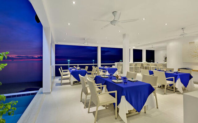 La Perle Luxury Boutique Hotel