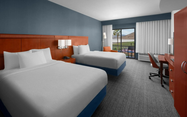 Courtyard by Marriott Santa Clarita Valencia