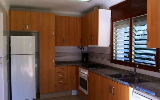 Villa Yate