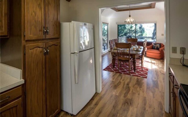 Remember the Alamo - Three Bedroom Cabin