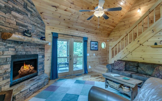 Treetops- Mtn View Cabin near Ocoee River