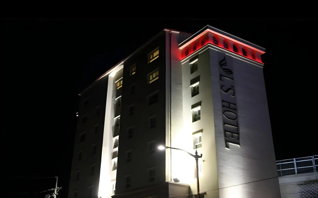 L'S Hotel