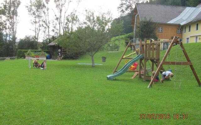 Am Ferienbauernhof Schmiedbauer com Salzkammergut