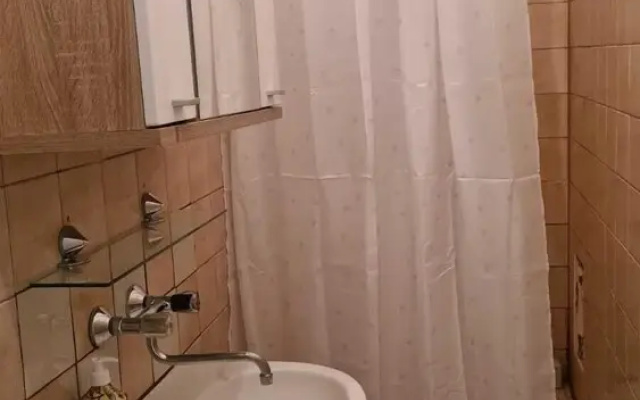 Spacious 2BR Apt Long Stay in Vienna