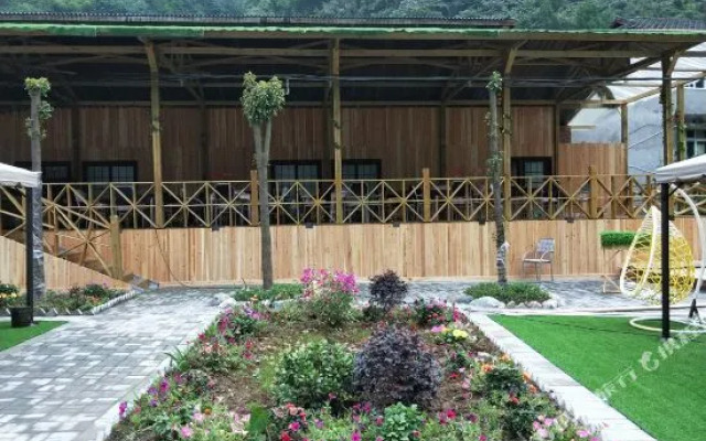 Houshan Yueyu Inn