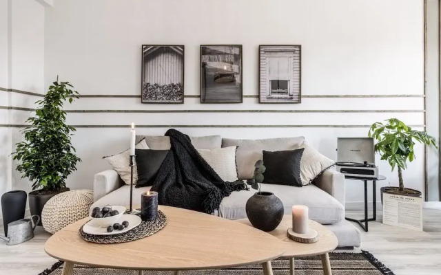 Ariege - 3 Bedrooms and Office in Trafalgar