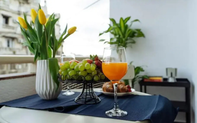 Pop Art Flat - Bright 2BR near the Old Town