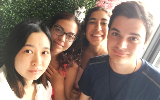 Music Bar International Youth Apartment Beihai