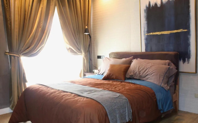 The Brass Burrow, Bel Air Soho Suites