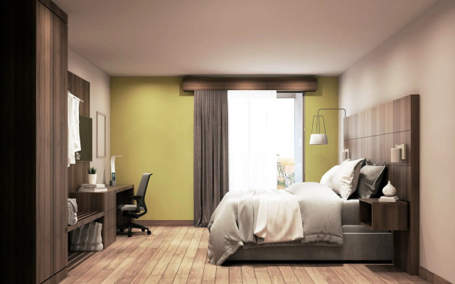 Holiday Inn Express & Suites Playa Del Carmen by IHG